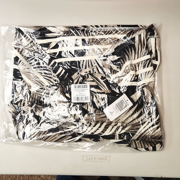 ❤️NWT VINTAGE TORRID CAMI - TROPICAL PALMS - ADJUSTABLE STRAP - SUPER SOFT TANK - Picture 7 of 16